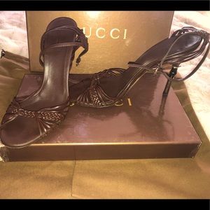 Authentic Gucci shoes/heels Size 7.5 made in Italy